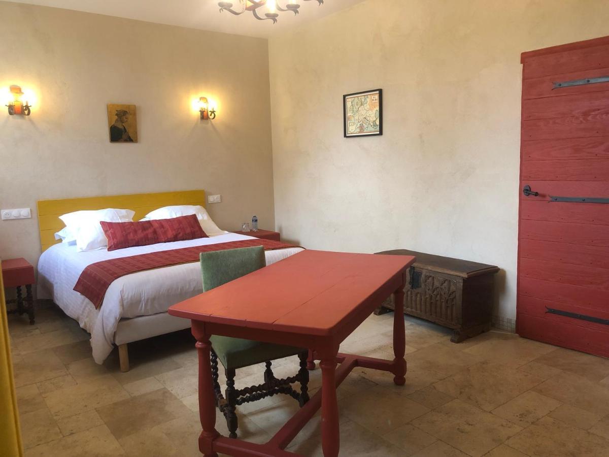chambre d'hôtes Le Domaine de la Vallée Saint-Martin-de-Varreville Exterior foto
