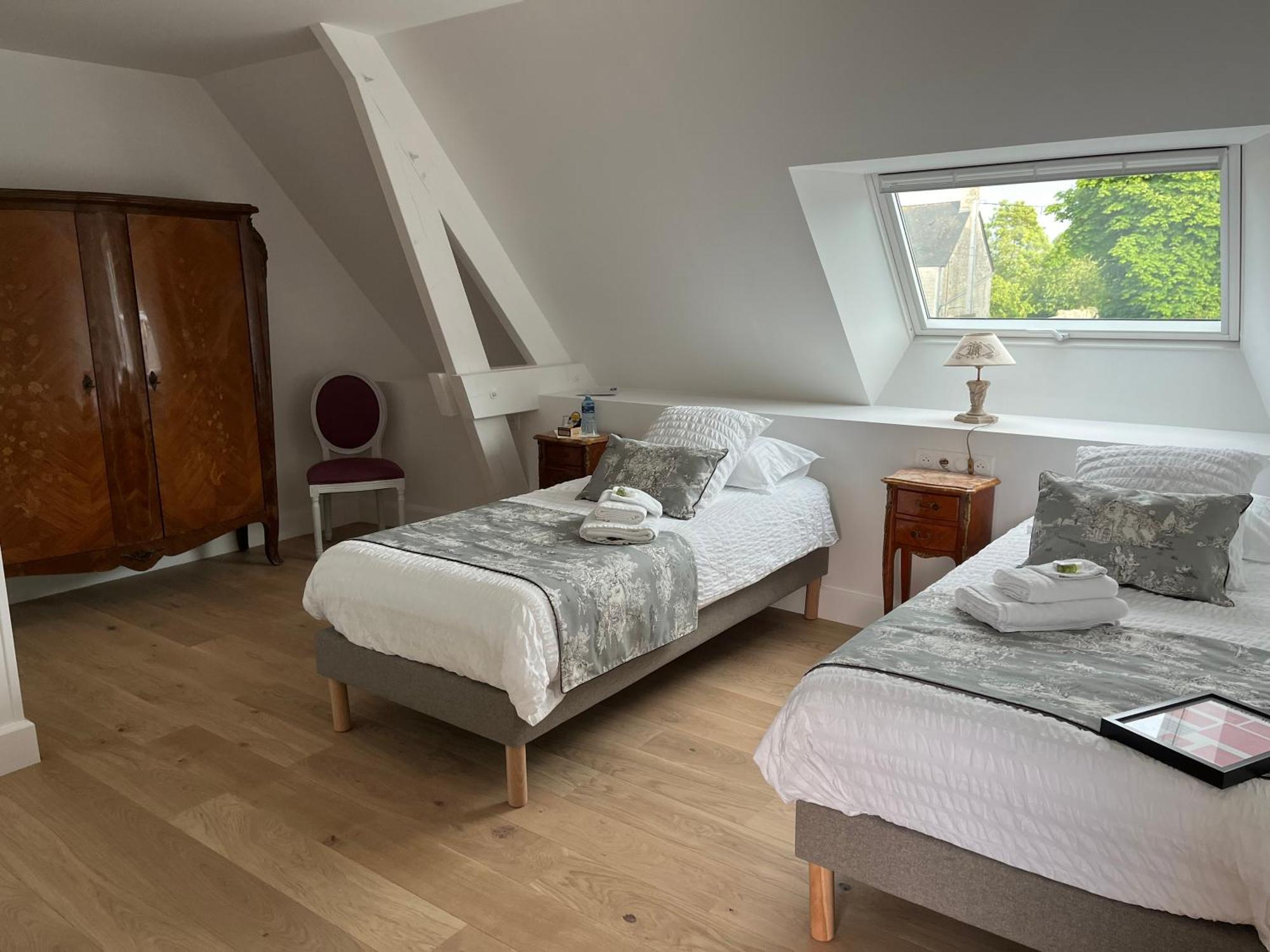 chambre d'hôtes Le Domaine de la Vallée Saint-Martin-de-Varreville Exterior foto